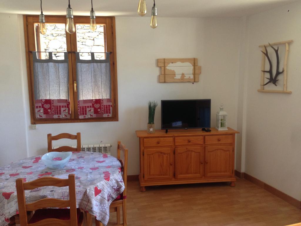 Vora Riu Apartment Esterri D'Aneu Luaran gambar
